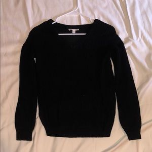 Black v neck sweater